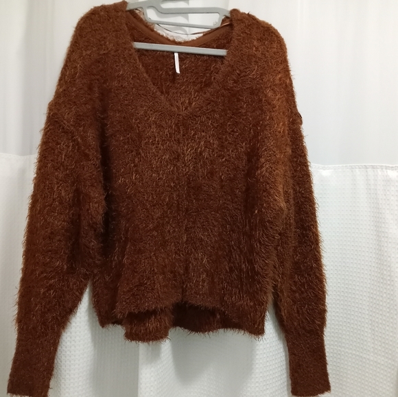 Free People Icing V Pullover. Size xs. Worn once. - Picture 4 of 5